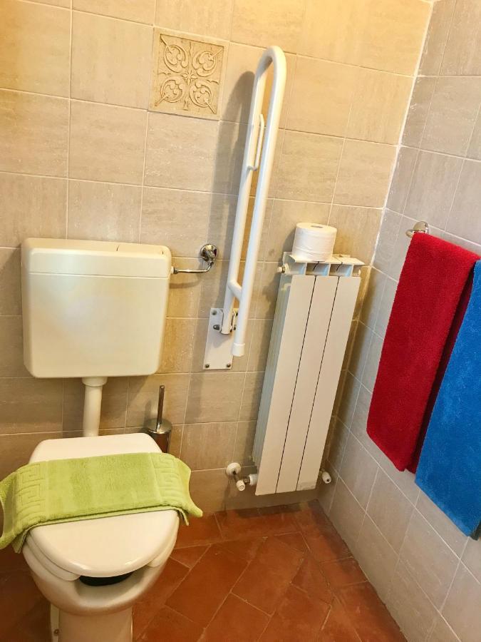 Agriturismo Podere Casano Радикофани Екстериор снимка