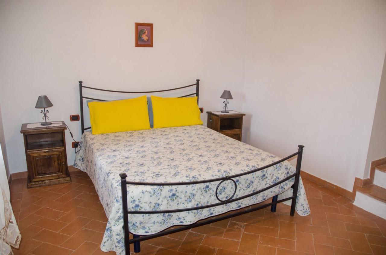 Agriturismo Podere Casano Радикофани Екстериор снимка